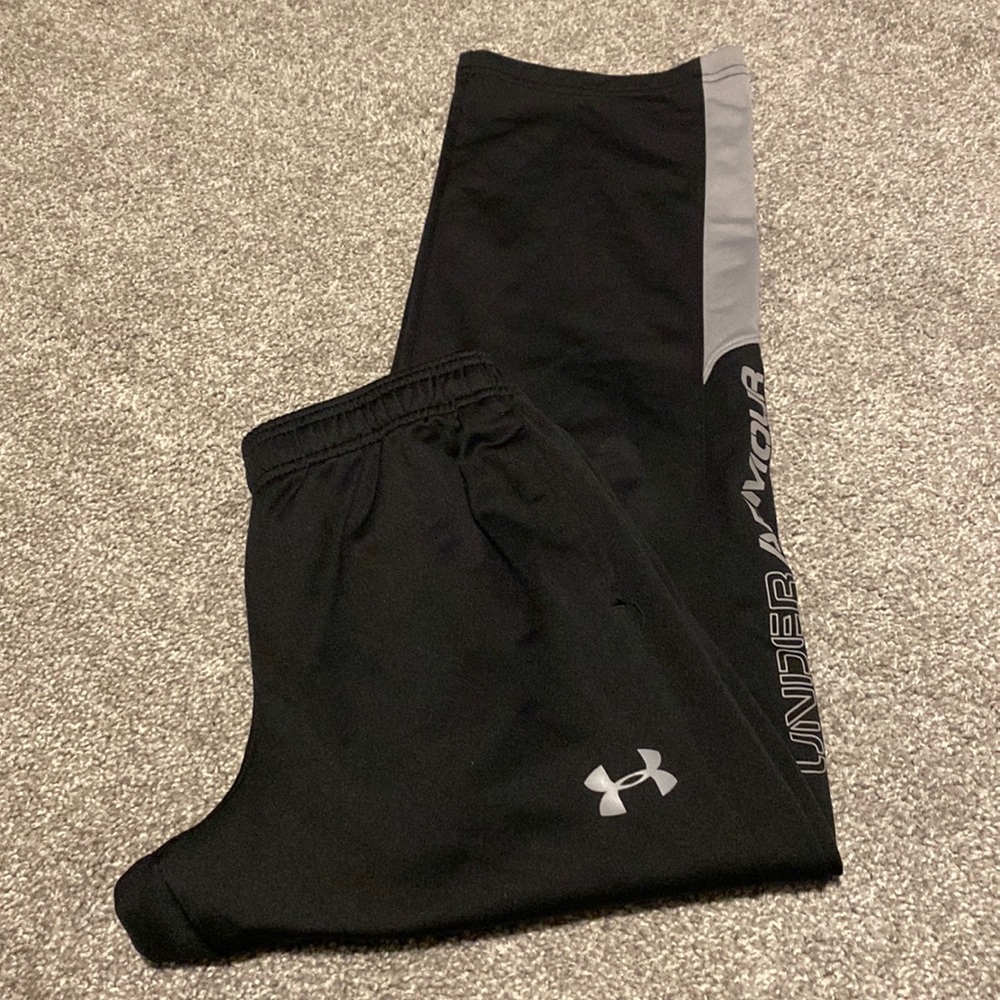 Youth/Boys Under Armour Loose Fit Pants Size Large